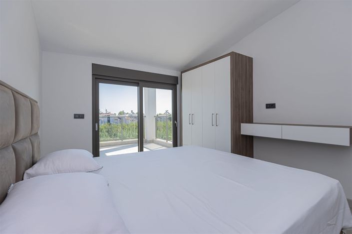 Image No.16-4 Bed Villa for sale