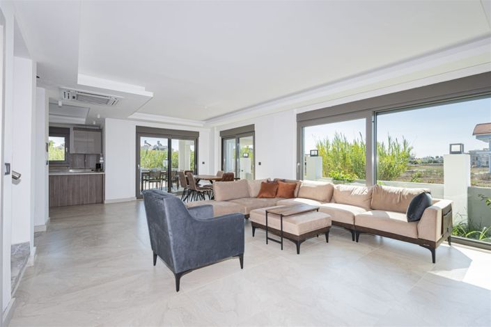 Image No.5-4 Bed Villa for sale