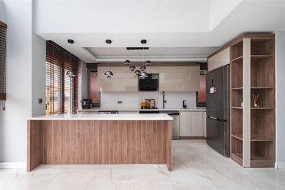 Striking Villa For Sale In Belek, Antalya With A Private Pool - Modern fully fitted kitchen