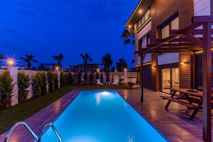Image No.3-5 Bed Villa for sale