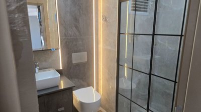 Appealing Belek Apartment In Antalya For Sale - First bathroom