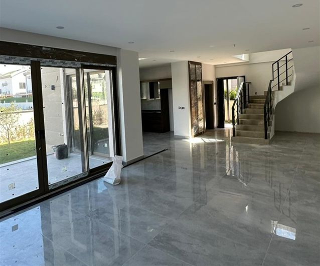 Image No.7-4 Bed Villa for sale