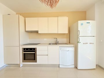Apartment With Sea-Views For Sale In Gumusluk, Bodrum - Fully fitted modern kitchen
