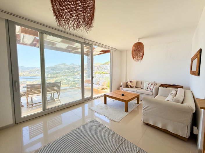 Image No.11-2 Bed Apartment for sale