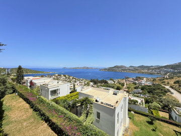 Apartment With Sea-Views For Sale In Gumusluk, Bodrum - Fantastic sea and natural views