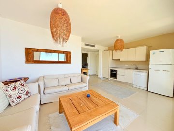 Apartment With Sea-Views For Sale In Gumusluk, Bodrum - Bright and airy living space