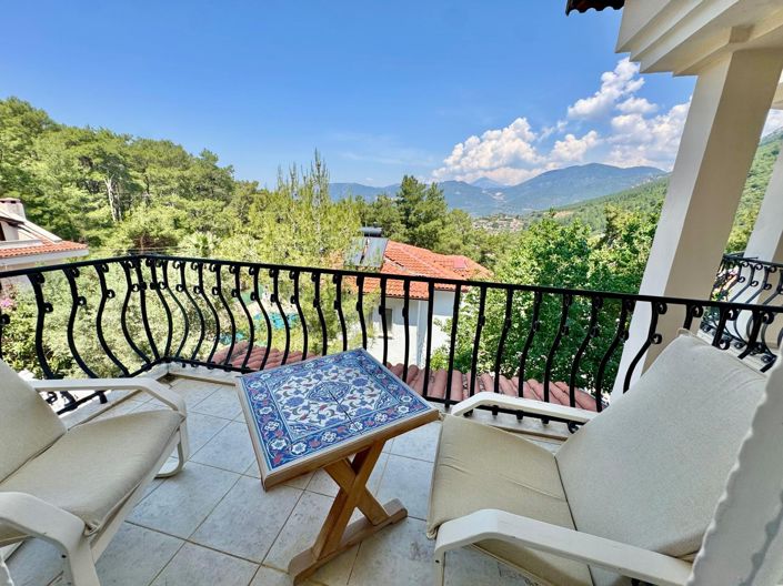 Image No.15-7 Bed Villa for sale