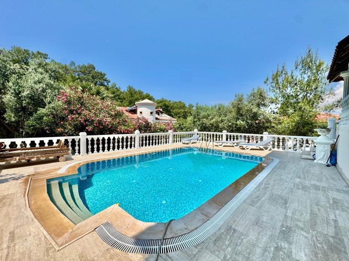 Image No.4-7 Bed Villa for sale