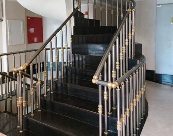 Notable Antalya Property for Sale - Communal staircase