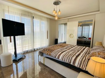 Luxury Detached Villa For Sale In Didim – Double bedroom with a balcony