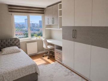Renovated Asian Istanbul Property For Sale - Second bedroom