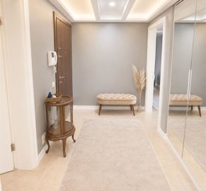 Renovated Asian Istanbul Property For Sale - Hallway
