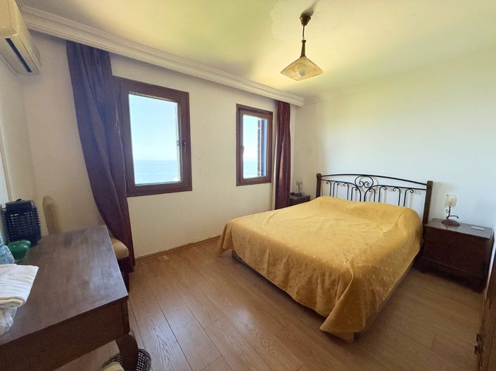 Image No.18-3 Bed Villa for sale