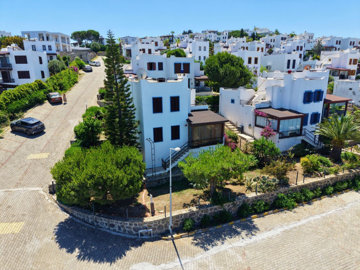 Bodrum Villa For Sale Near The Beach & Marina - Property with a large private garden