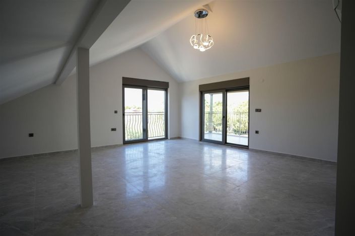 Image No.19-4 Bed Villa for sale