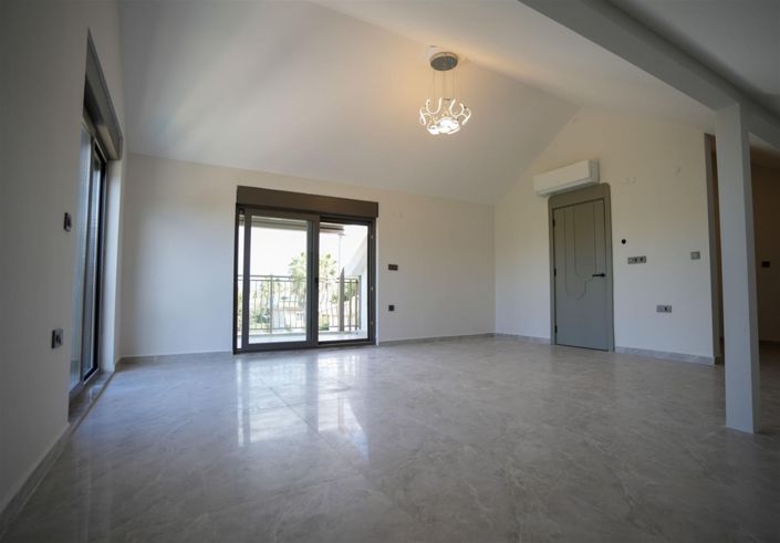 Image No.20-4 Bed Villa for sale