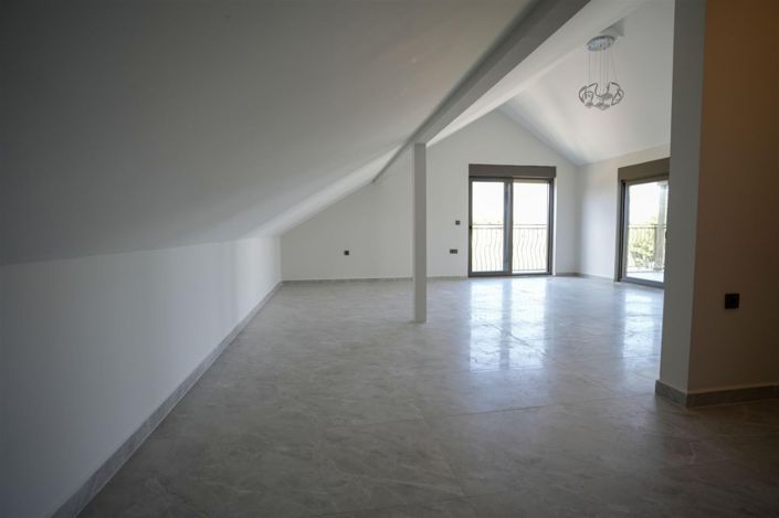 Image No.24-4 Bed Villa for sale