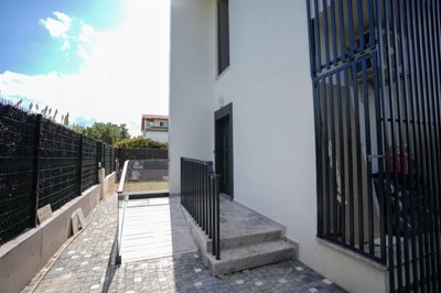 Breathtaking Belek Villa For Sale In Antalya - Entrance and outdoor space