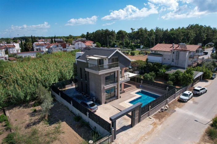 Image No.6-4 Bed Villa for sale