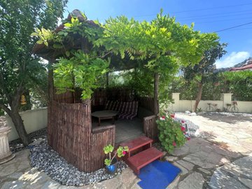 Attractive Apartment In Dalyan For Sale - Seating kosk in the outdoor space