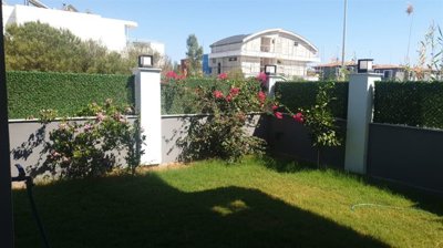 Idyllic Antalya Villa For Sale In Belek - Beautifully maintained garden