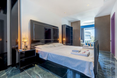Striking Villa With A Private Pool For Sale In Belek, Antalya - Spacious bedroom