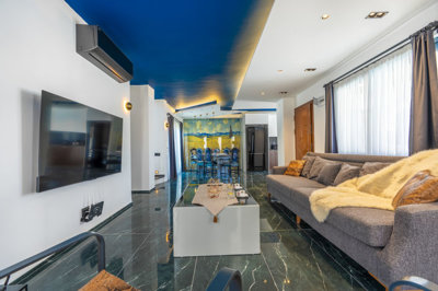 Striking Villa With A Private Pool For Sale In Belek, Antalya - From the lounge to the kitchen and dining area