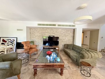 Nature View Bodrum Property For Sale In Bitez - Spacious lounge
