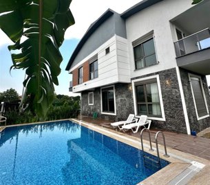 Impeccable Villa With Private Facilities For Sale In Belek - Private pool and sunbathing terraces