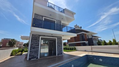 4-Bed Villa For Sale In Belek With A Private Garden & Pool - A modern, brand new villa
