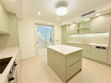 Brand New Sea View Villa For Sale In Yalikavak, Bodrum - Exquisite kitchen