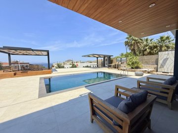 Brand New Sea View Villa For Sale In Yalikavak, Bodrum - Large terraces
