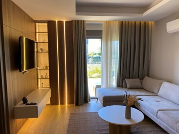 Refurbished Antalya Apartment Near Lara Beach For Sale - Lounge with garden access