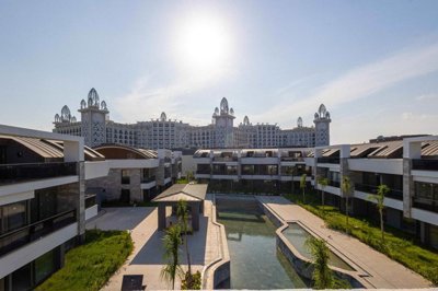 Divine Apartment For Sale With On-Site Luxury Facilities - A modern complex with social facilities