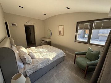 Divine Apartment For Sale With On-Site Luxury Facilities - Second generously sized double bedroom