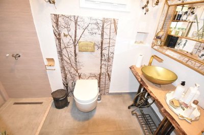 Luxury Bespoke Bungalow For Sale In Uzumlu - First bathroom