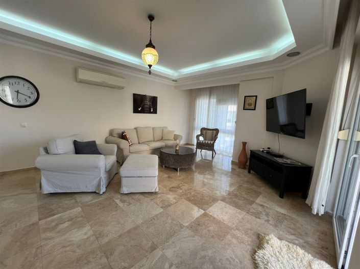 Image No.10-3 Bed Apartment for sale
