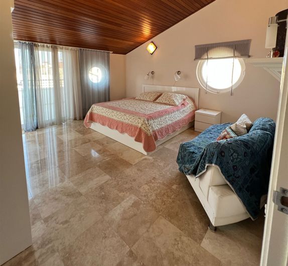 Image No.16-3 Bed Apartment for sale