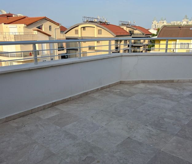 Image No.17-3 Bed Apartment for sale