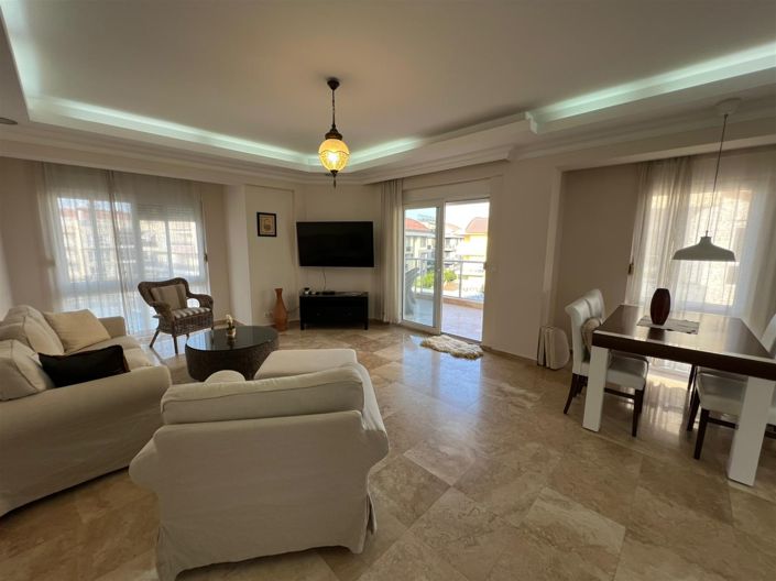 Image No.8-3 Bed Apartment for sale