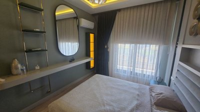 Key-Ready 1-Bedroom Apartment For Sale In Antalya - Access to the balcony/ large roof terrace