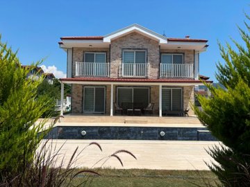 Sensational Private Villa For Sale In Dalyan With A Private Pool - A beautiful villa with private garden