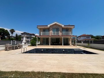 Sensational Private Villa For Sale In Dalyan With A Private Pool - Vast sun-drenched terraces around the pool