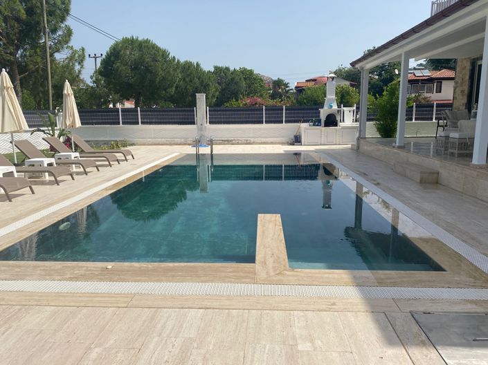 Image No.3-4 Bed Villa for sale