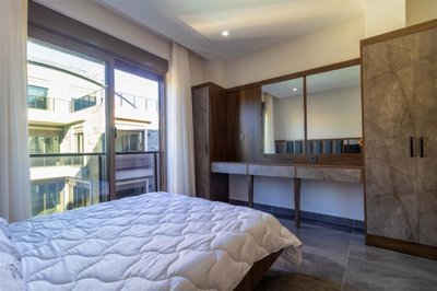 Superior Villa For Sale in Belek, Antalya With A Private Pool & Facilities - Spacious double bedroom
