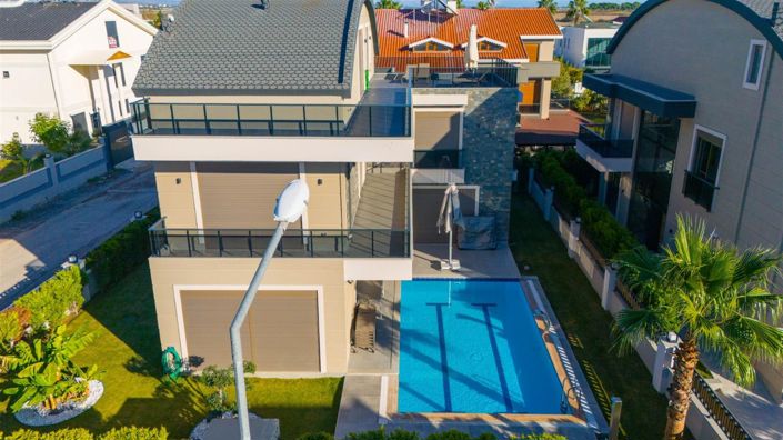 Image No.2-5 Bed Villa for sale
