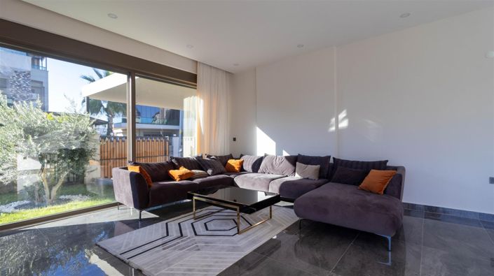 Image No.5-5 Bed Villa for sale