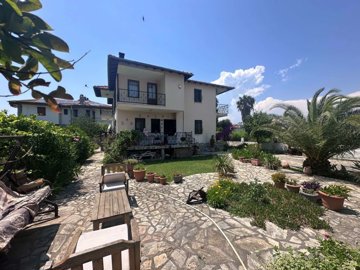 Traditional Dalyan Villa For Sale In Ortaca - A beautiful countryside property