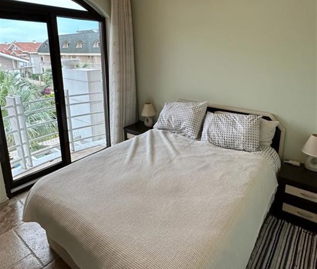 Image No.12-3 Bed Apartment for sale