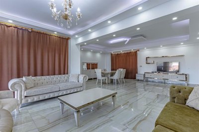 Striking Villa With Private Spa Facilities For Sale in Belek - From the lounge to the dining area
